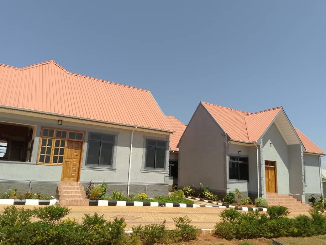 Space Lodge And Tours Muleba Luaran gambar